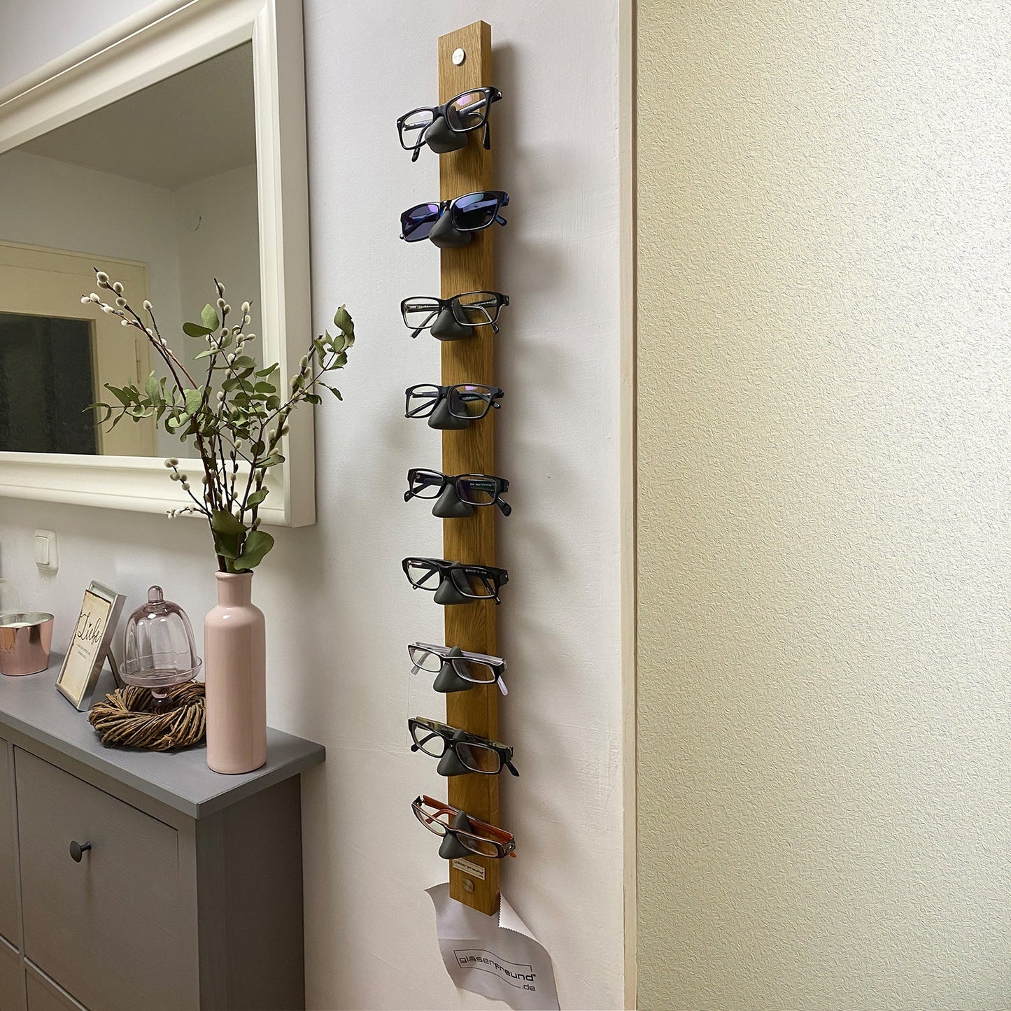 Brillenboard.katharina, Brille, Aufbewahrung, Sonnenbrille, aufgeräumt,  praktisch, fester Platz, Brillenhalter, Massivholz, Brillenregal, - .de